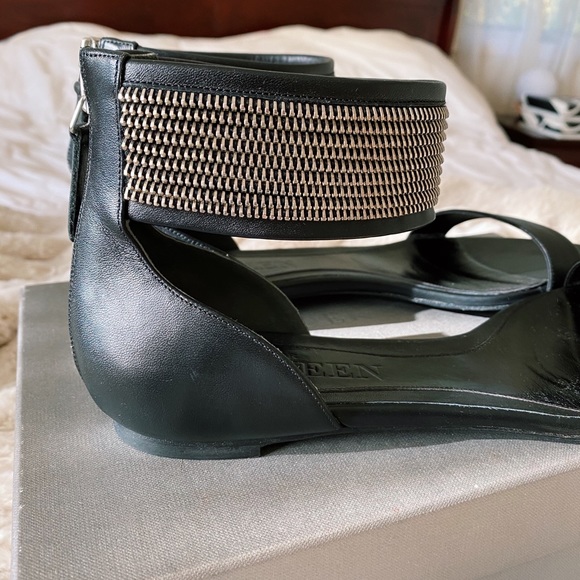 Alexander McQueen Zipper Ankle Sandals - Picture 6 of 7